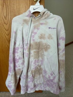 Champion Tie-Dye Pullover Hoodie in Lavender and Tan on Cream